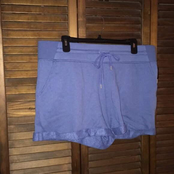 Champion Shorts - Picture 1 of 4